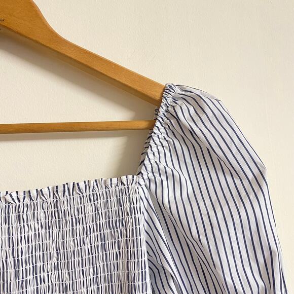 Venus Striped Blouse size Large Shirred Long Sleeve Grey White - Picture 4 of 10